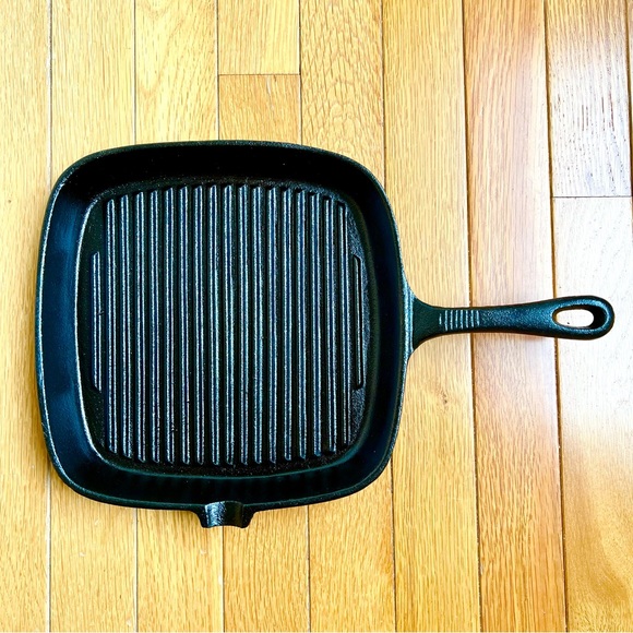 9” HEUCK CLASSICS Cast Iron Square Griddle Cookware Pan Baking Bake - Picture 5 of 14